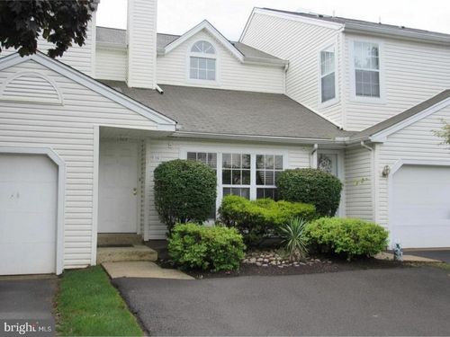 2249k-79 Portsmouth Ct, HOLLAND, PA, 18966-2621 | Card Image