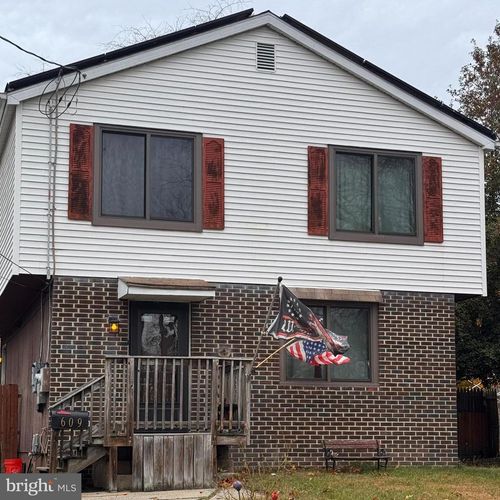 609 8th Ave, LINDENWOLD, NJ, 08021-3707 | Card Image