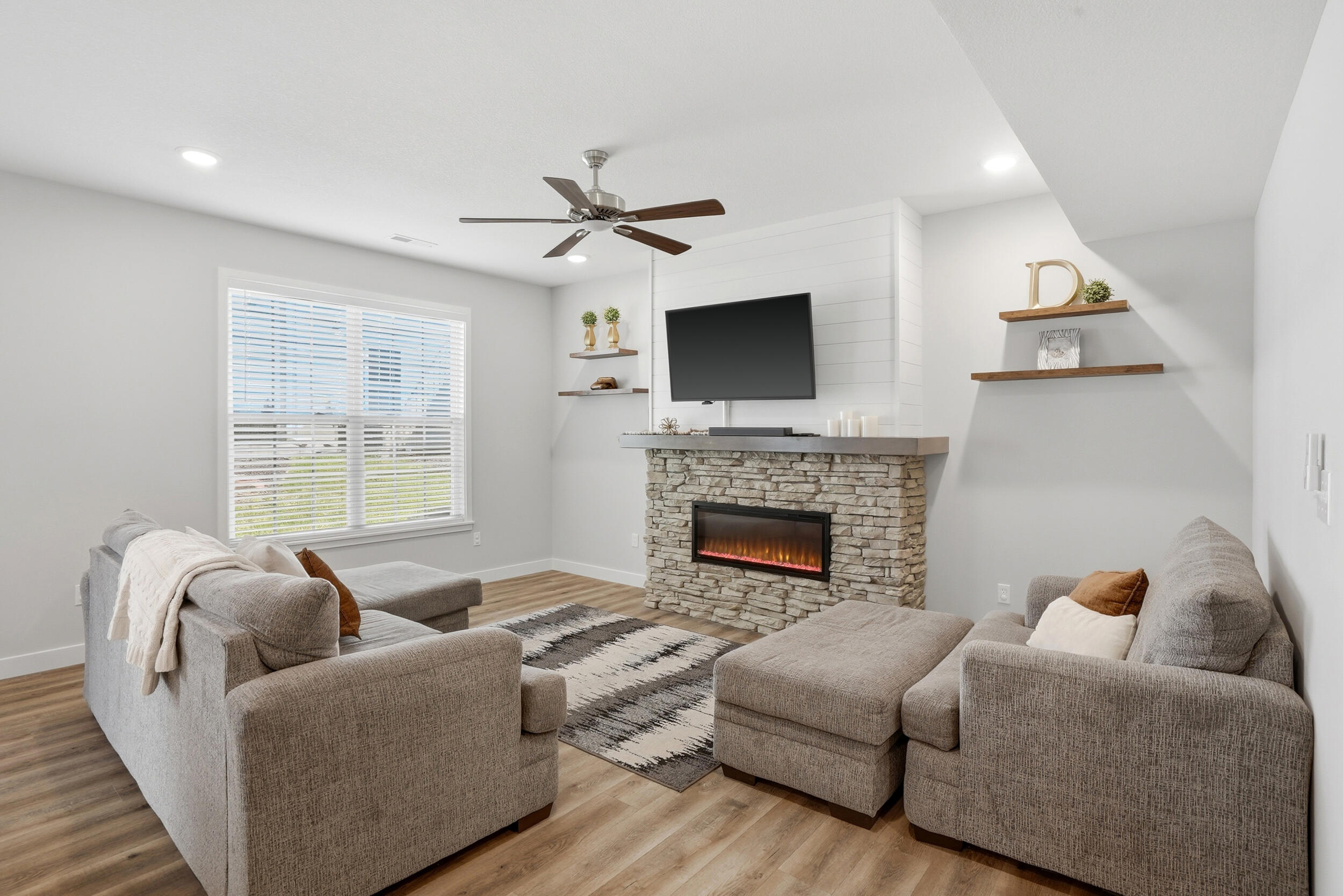Residential in COLUMBIA 4