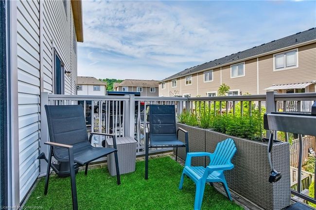 16 Hemlock Way, Townhouse with 2 bedrooms, 2 bathrooms and 3 parking in Grimsby ON | Image 12