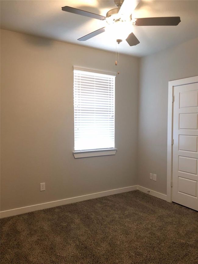 2 - 1003 W Sierra Vista Ct, Home with 6 bedrooms, 6 bathrooms and 2 parking in Midlothian TX | Image 8