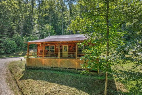 1630 Lower Hatcher Creek Rd, Stanton, KY, 40380-7149 | Card Image