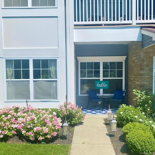 92 Millie Ct, Patchogue, NY, 11772-4178 | Card Image