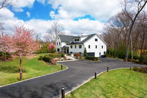 72 Wheatley Rd, Old Westbury, NY, 11568-1212 | Card Image