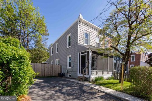 32 Jefferson Ave, EAGLEVILLE, PA, 19403-3010 | Card Image