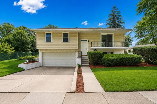 669 White Pine Rd, Buffalo Grove, IL, 60089-3353 | Card Image