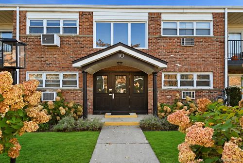 5a-10 Ivy St, Farmingdale, NY, 11735-2327 | Card Image