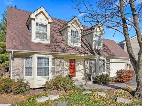 27W154 Chartwell Dr, Winfield, IL, 60190-1095 | Card Image