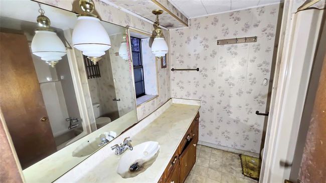 174 Red Bird Cir, House other with 3 bedrooms, 2 bathrooms and 2 parking in Trinity TX | Image 18