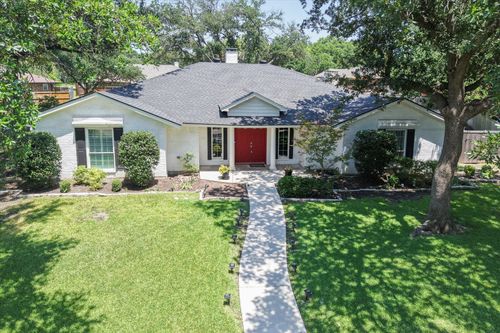 2801 Elmcrest Cir, Plano, TX, 75075-7507 | Card Image