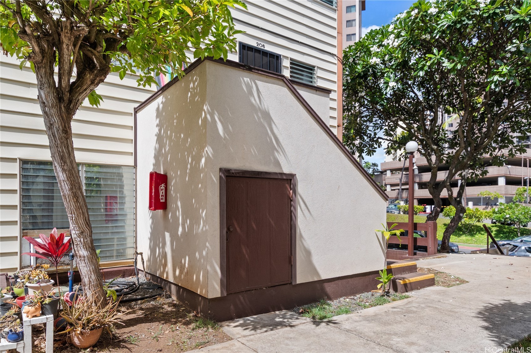 Residential in Aiea 5