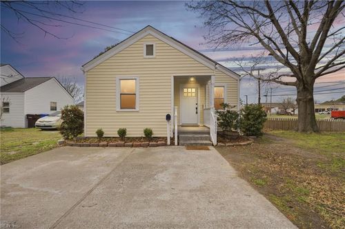 4000 Hamilton St, Chesapeake, VA, 23324-1436 | Card Image