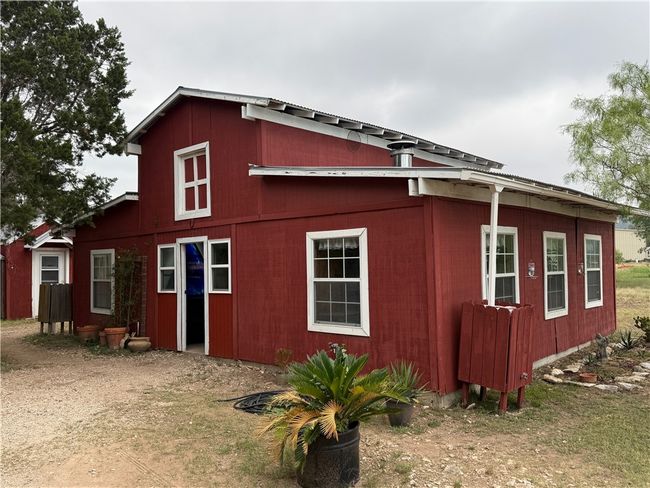 28799 N Us Highway 83, House other with 4 bedrooms, 3 bathrooms and null parking in Concan TX | Image 7