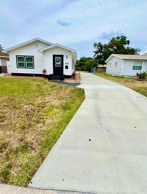 3859 9th Ave S, St Petersburg, FL, 33711-2108 | Card Image