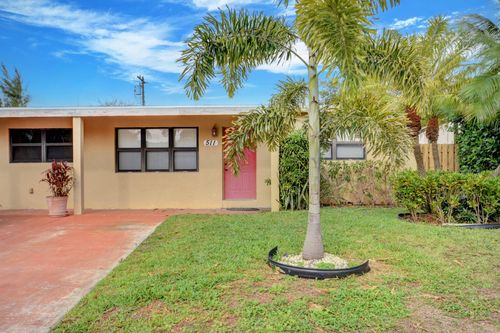 511 Minnesota St, Lantana, FL, 33462-2811 | Card Image