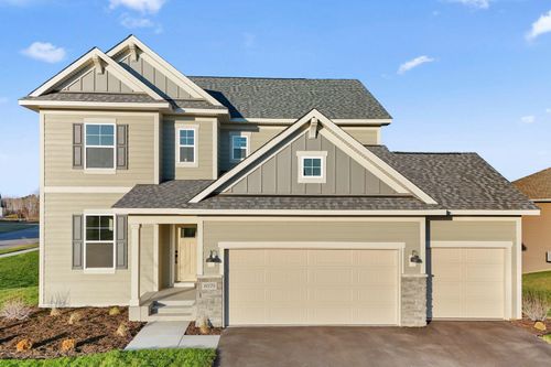 8070 Glenwood Dr, Lino Lakes, MN, 55014-6011 | Card Image