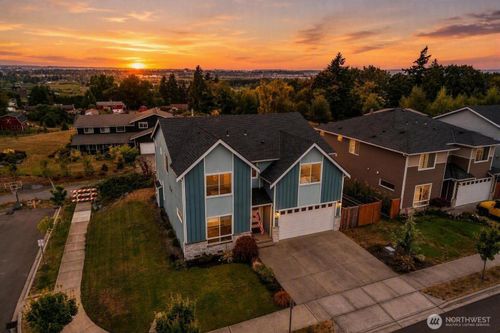 806 76th Dr Se, Lake Stevens, WA, 98258-3235 | Card Image