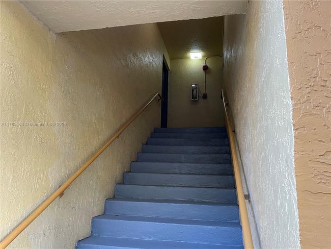 APT-203 - 14970 Sw 82 Nd Ln, Condo with 2 bedrooms, 3 bathrooms and null parking in Miami FL | Image 6