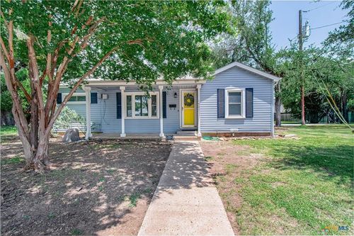 1401 N Penelope St, Belton, TX, 76513-2153 | Card Image