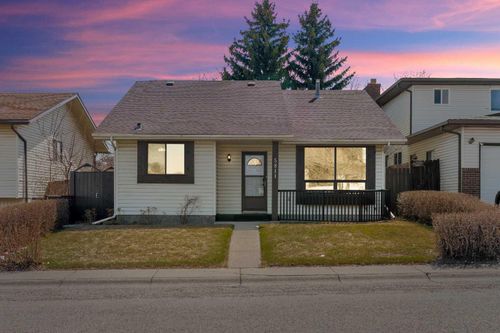 5811 Templehill Rd Ne, Calgary, AB, T1Y4C1 | Card Image