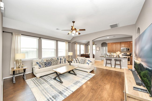 Very spacious and open concept | Image 7
