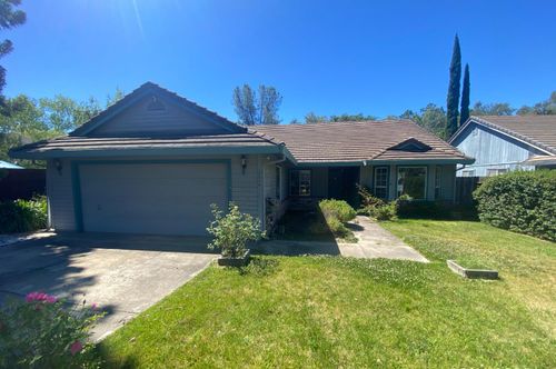 12000 Norman Ln, Auburn, CA, 95603-5628 | Card Image