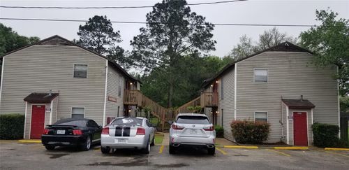 apt-6-2017 W Sidnor St, Alvin, TX, 77511-6009 | Card Image