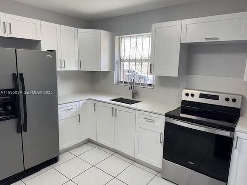 2798-2798 Nw 88th St, Miami, FL, 33147-3780 | Card Image