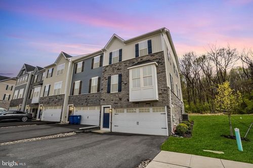 145 Arden Way, DOWNINGTOWN, PA, 19335-4037 | Card Image