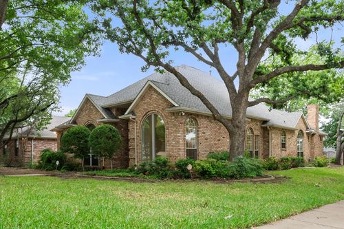 5200 Independence Ave, Arlington, TX, 76017-4916 | Card Image