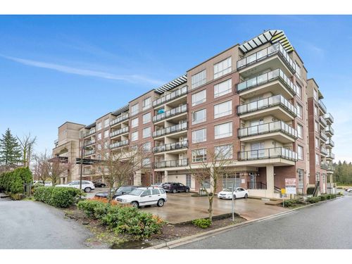 320-14333 104 Ave, Surrey, BC, V3T0E1 | Card Image