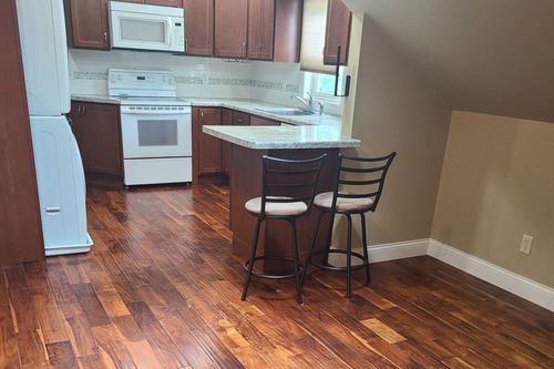 2-615 Green St, Peru, IL, 61354-3229 | Card Image