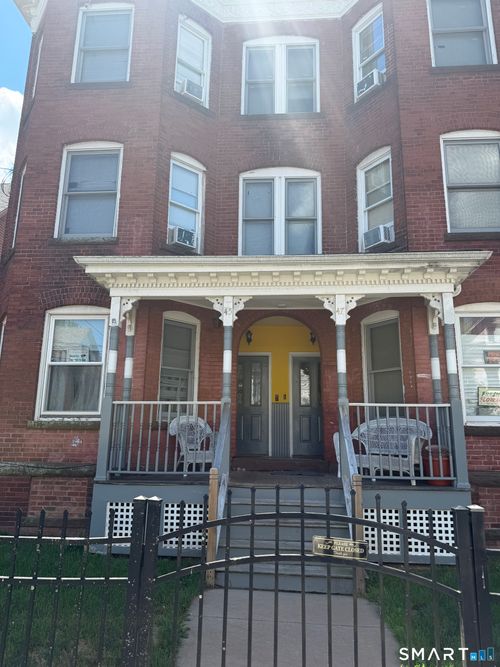 45 Benton St, Hartford, CT, 06114-1302 | Card Image