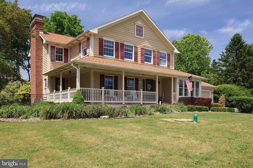 108 Heiskel Dr, Port Matilda, PA, 16870-7102 | Card Image