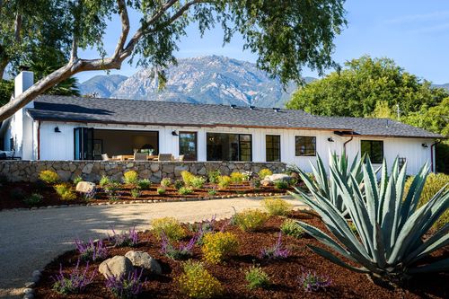 2687 Montrose Pl, SANTA BARBARA, CA, 93105-2142 | Card Image