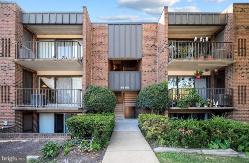 apt-303-4408 Island Pl, ANNANDALE, VA, 22003-4884 | Card Image