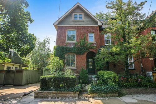 440 Sackville St, Toronto, ON, M4X1T2 | Card Image