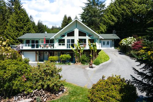 2556 Lower Rd, Roberts Creek, BC, V0N2W4 | Card Image