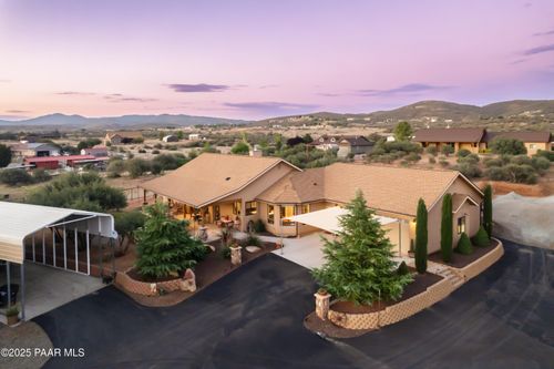 965 S Gunsmoke Dr, Dewey-Humboldt, AZ, 86327-6629 | Card Image