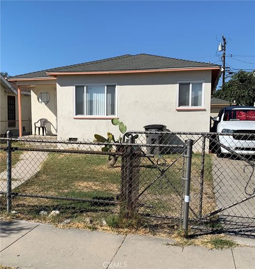 2723 Norton Ave, Lynwood, CA, 90262-1733 | Card Image