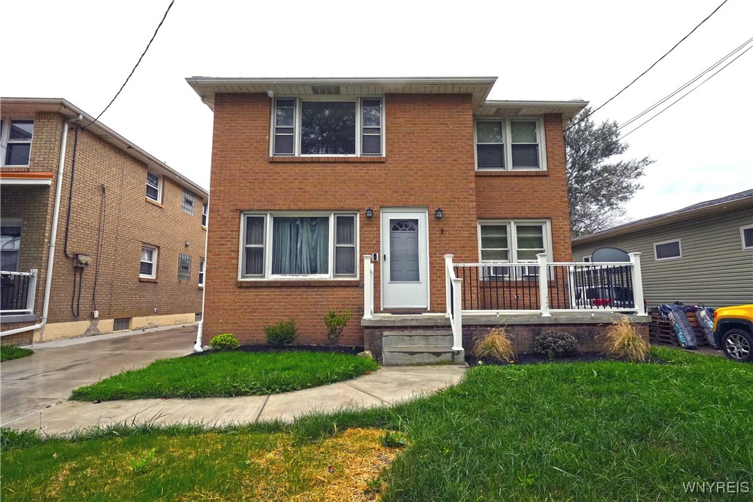North Dr, Lackawanna, NY 14218