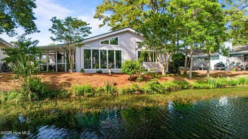 111 Mcginnis Dr, Pine Knoll Shores, NC, 28512-6310 | Card Image
