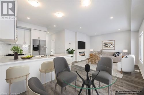 22-205 Thames Way, Hamilton, ON, L0R1W0 | Card Image