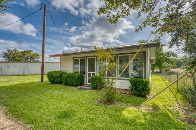 1 bed, 1 bath, kitchen Guest House | Image 26