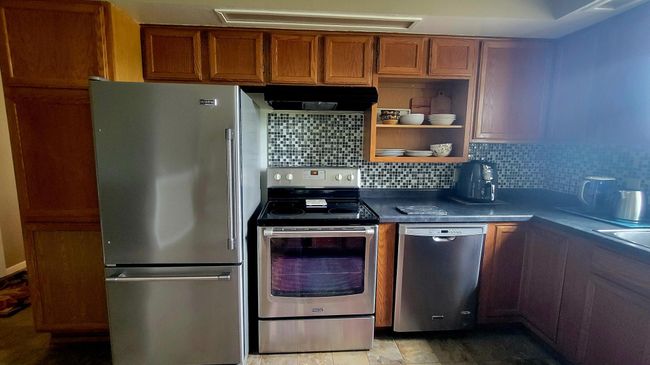 Newer stainless steel appliances | Image 7