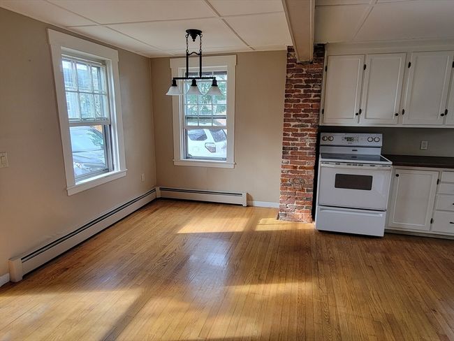 10 High St, House other with 3 bedrooms, 2 bathrooms and 2 parking in West Brookfield MA | Image 4