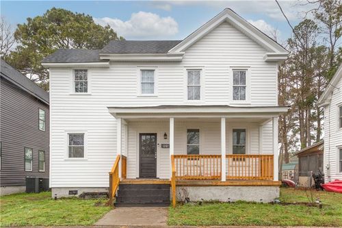 909 1st St Street, Elizabeth City, NC, 27909 | Card Image