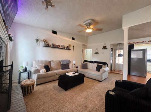 1034 W Kyle Way, Mustang, OK, 73064-2158 | Card Image