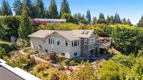 18105 Sunset Way, Edmonds, WA, 98026-5331 | Card Image