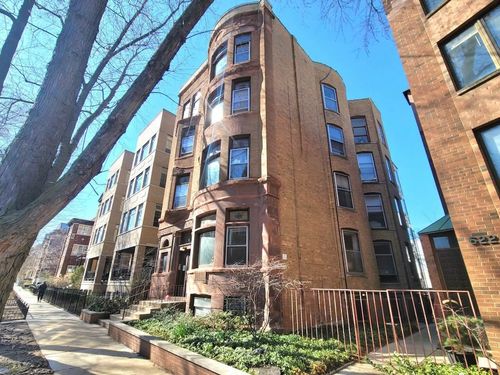 gr-626 W Wellington Ave, Chicago, IL, 60657-5345 | Card Image